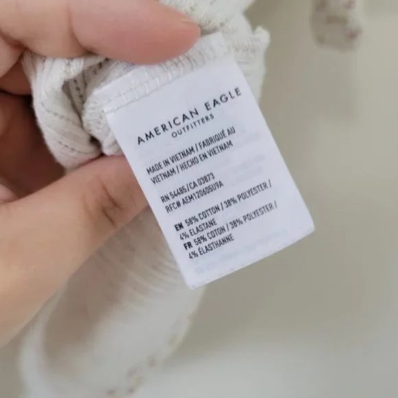 American Eagle Floral Baby Tee - Picture 5 of 6